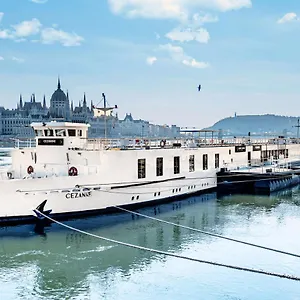 Onriver - Ms Cezanne Úszó hotel Budapest