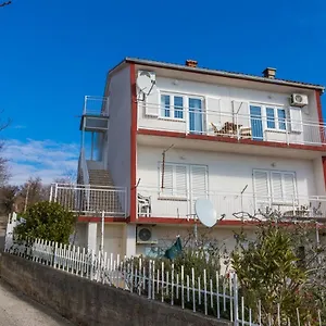 With A Parking Space - 13450 Apartman Crikvenica